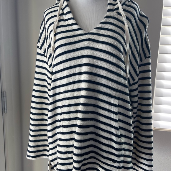 ONEILL V NECK HOODIE - Picture 1 of 4